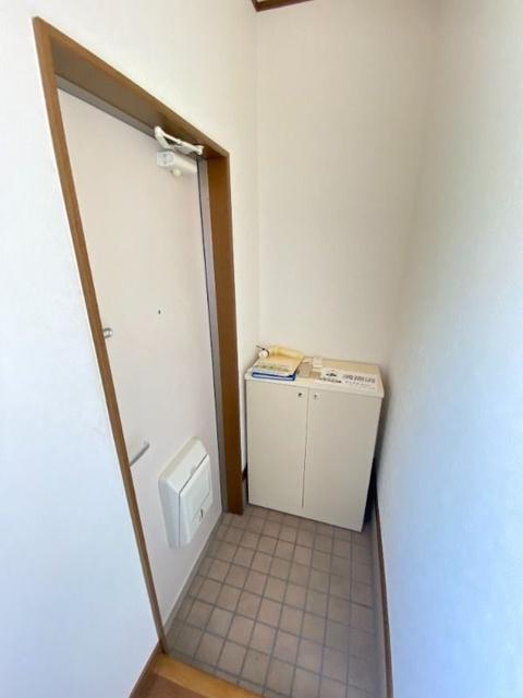 掛川市高田アパート 玄関