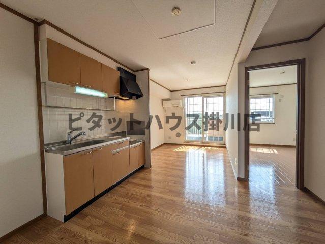 御前崎市白羽アパート キッチン