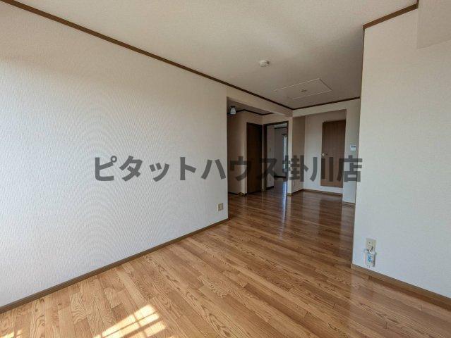 御前崎市白羽アパート リビング