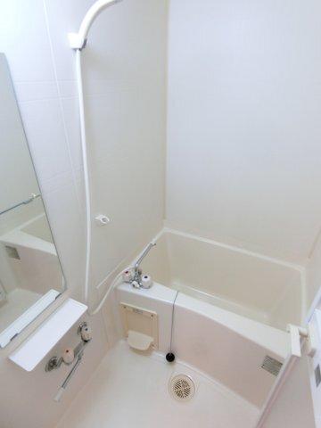 掛川市長谷アパート バス／シャワー