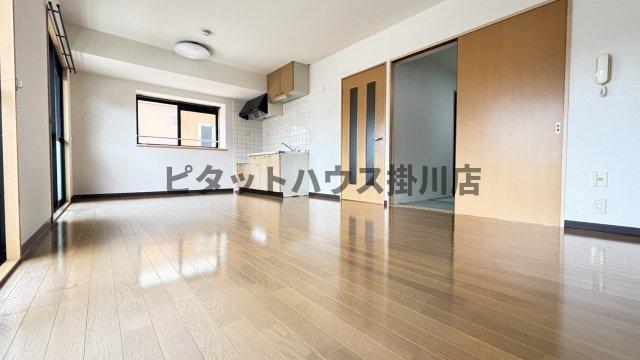 袋井市愛野東マンション リビング