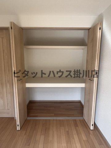 掛川市天王町アパート 収納