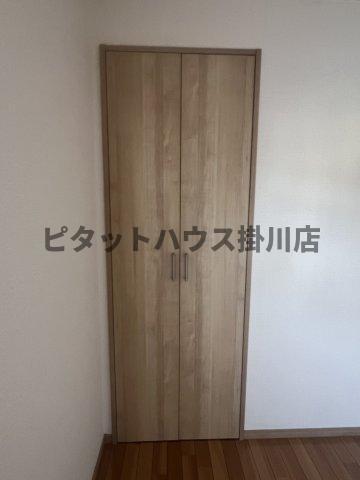 掛川市天王町アパート 収納