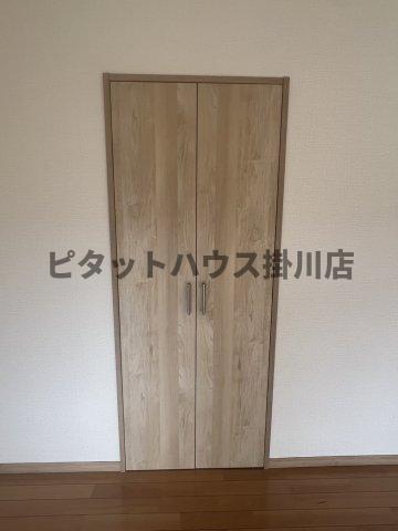 掛川市天王町アパート 収納