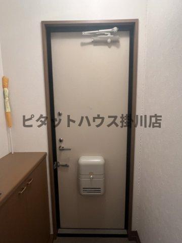 掛川市中央高町アパート 玄関