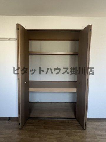掛川市中央高町アパート 収納