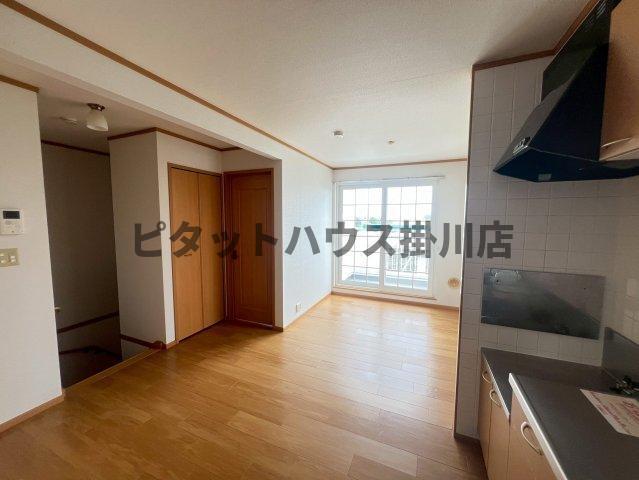 掛川市中アパート リビング