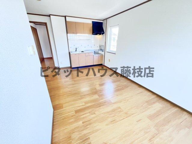 牧之原市細江アパート リビング