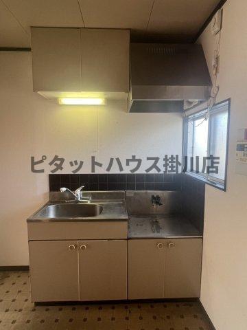 掛川市亀の甲アパート キッチン