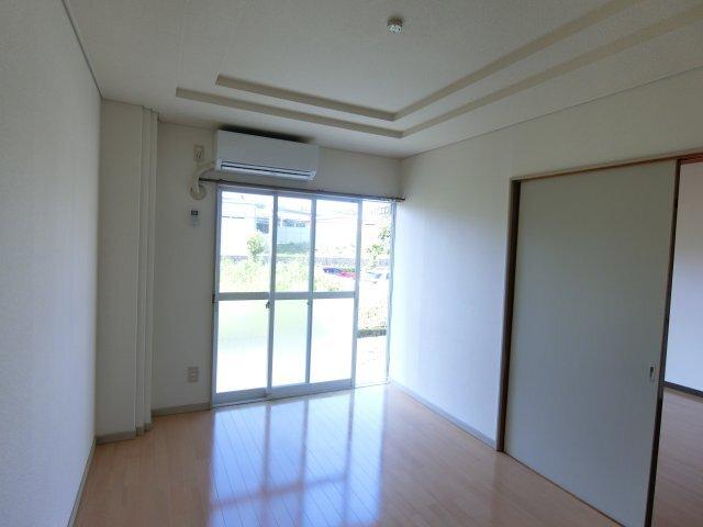 掛川市亀の甲アパート リビング