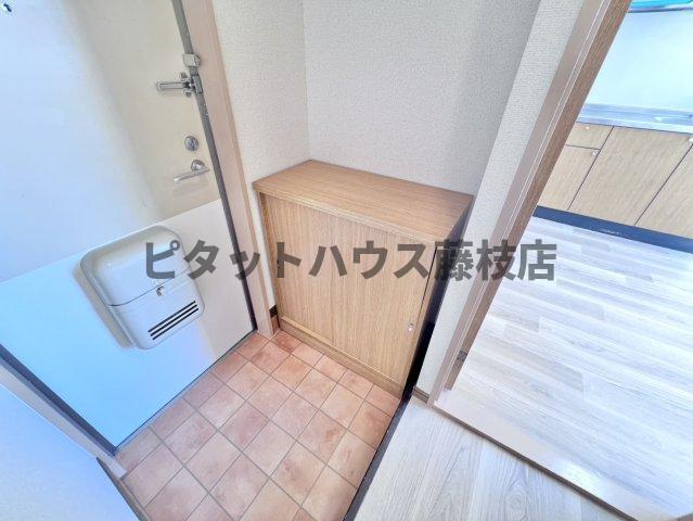 焼津市利右衛門アパート 玄関