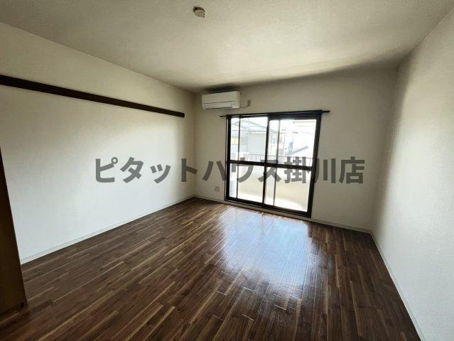 袋井市上山梨マンション リビング