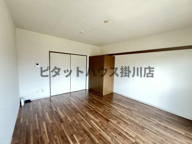 袋井市上山梨マンション リビング