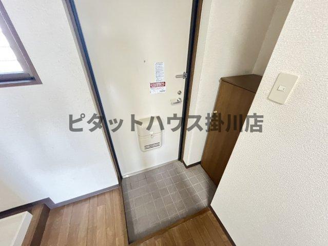 袋井市上山梨マンション 玄関