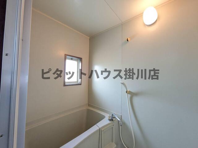 菊川市赤土アパート バス／シャワー