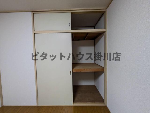 菊川市赤土アパート 収納