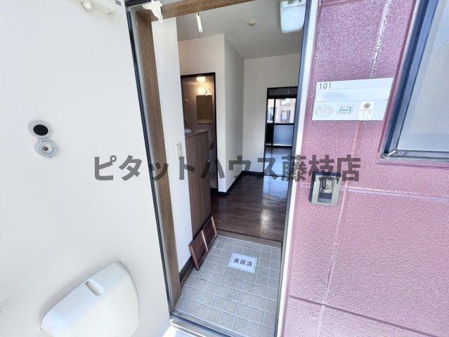 焼津市石津中町アパート 玄関