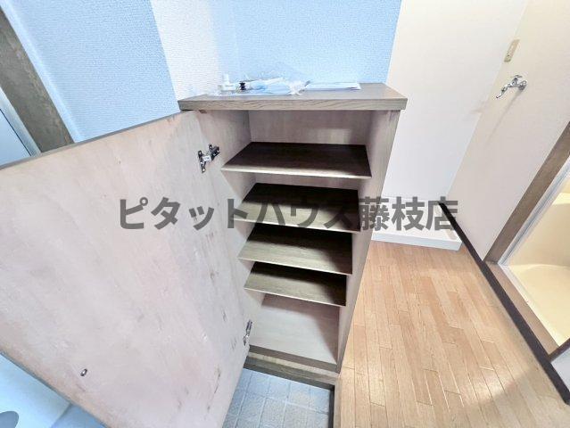 焼津市石津中町アパート 収納