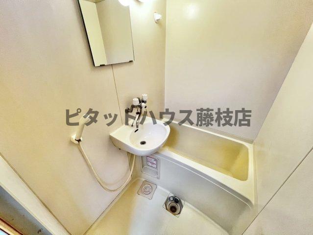 焼津市下小田アパート バス／シャワー