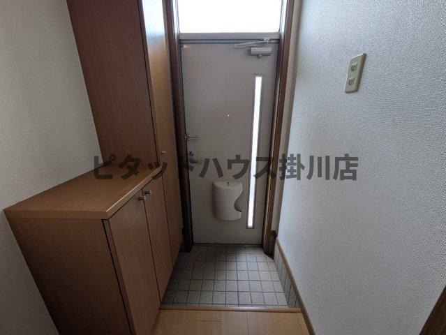 御前崎市白羽アパート 玄関