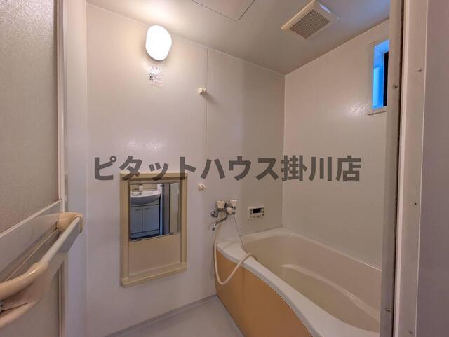 御前崎市佐倉アパート バス／シャワー