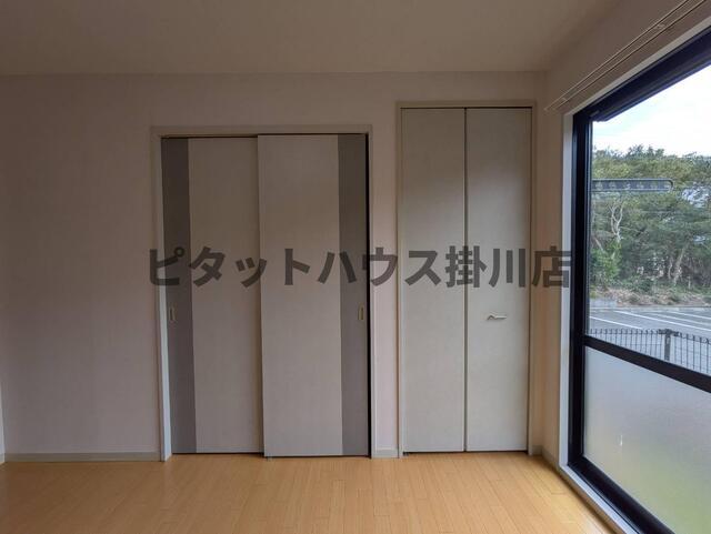 御前崎市佐倉アパート 収納