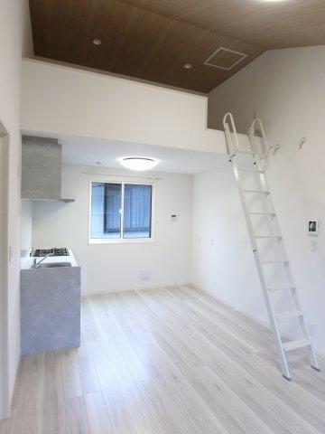 掛川市上張アパート リビング