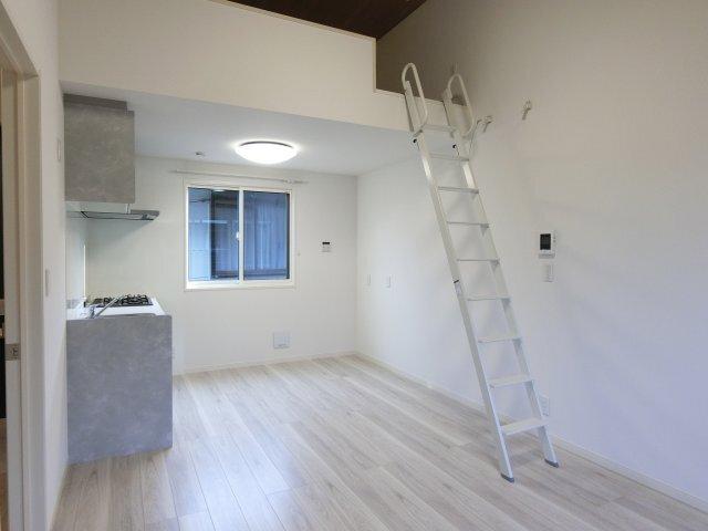 掛川市上張アパート リビング
