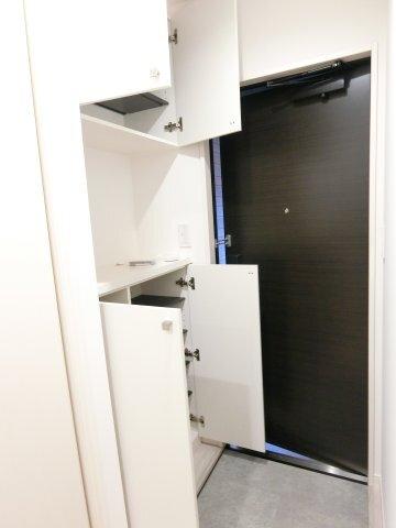 掛川市上張アパート 玄関