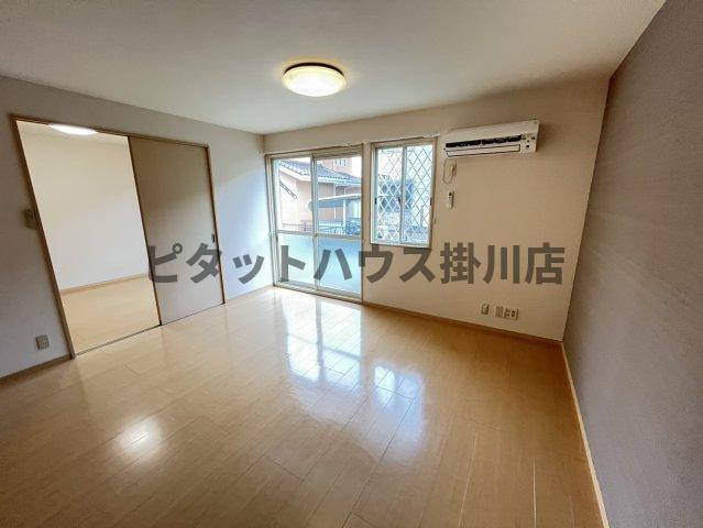 掛川市家代の里アパート リビング