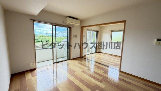 菊川市吉沢マンション リビング