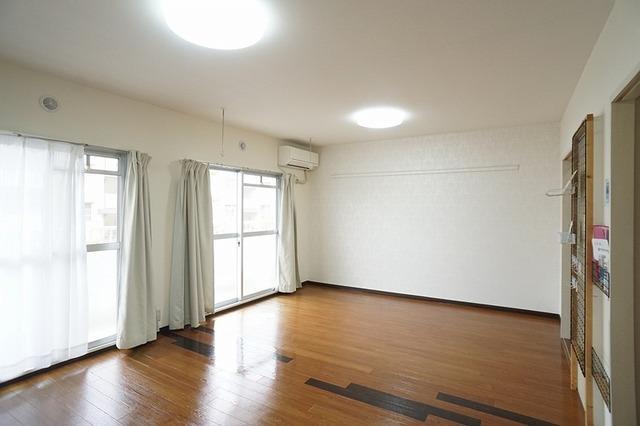 袋井市堀越マンション リビング