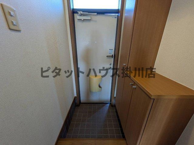 御前崎市白羽アパート 玄関