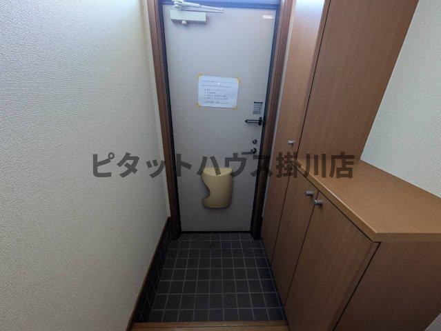 御前崎市白羽アパート 玄関
