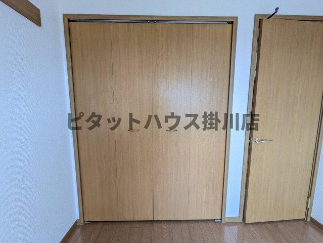 御前崎市白羽アパート 収納
