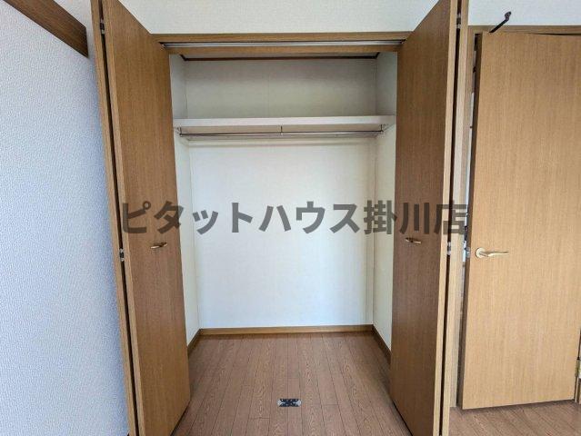 御前崎市白羽アパート 収納
