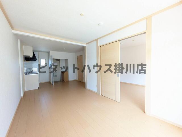菊川市下平川アパート リビング