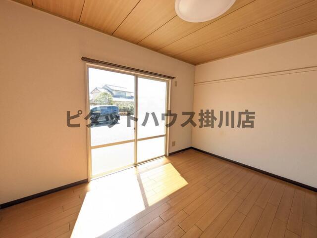 菊川市嶺田アパート リビング