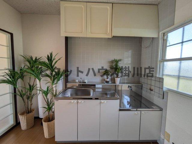 菊川市嶺田アパート キッチン