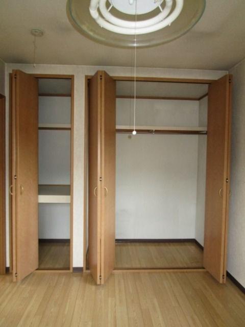周智郡森町天宮アパート 収納