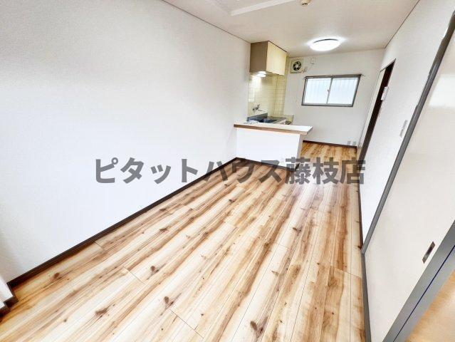 焼津市三ケ名アパート リビング