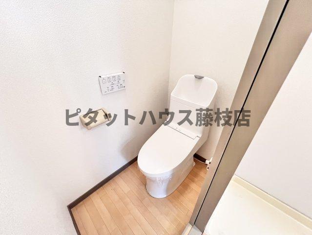 焼津市三ケ名アパート トイレ