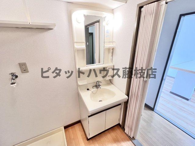 焼津市三ケ名アパート 洗面