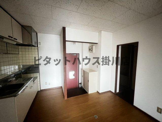 袋井市浅名アパート リビング