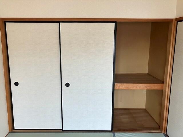 袋井市旭町アパート 収納