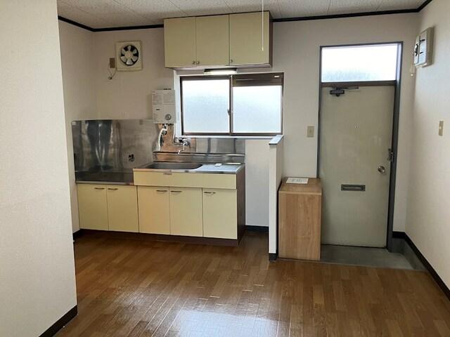 袋井市旭町アパート 室内