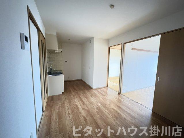 掛川市葛川アパート リビング