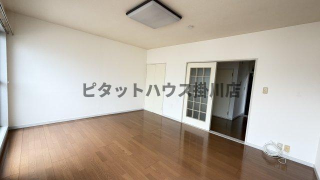 袋井市神長アパート リビング