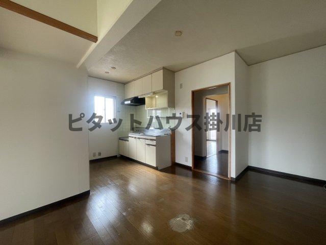 袋井市豊沢マンション リビング