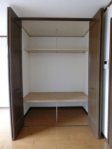 袋井市方丈アパート 収納